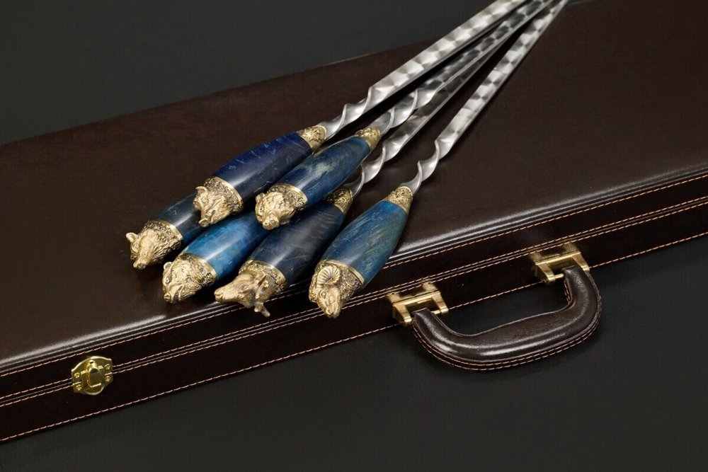 Подарочный набор шампуров в кейсе "Презент 4" голубая карельская береза