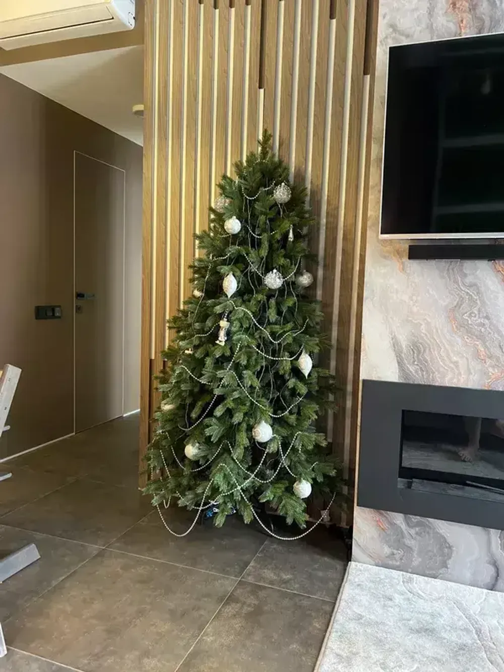 Елка Половинка «Графская» пристенная-угловая (литая+пвх) 150 см / 1.5 м