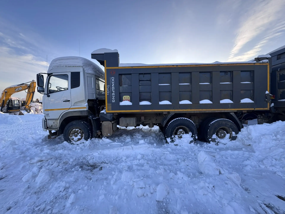 DongFeng KC 6x4 Самосвал KC (Дизельный, 8,9 л, 333 л.с., МТ)