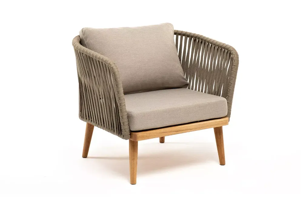 "Мальорка" кресло плетеное из роупа, основание дуб, роуп серо-коричневый 23мм, ткань бежевая 15052