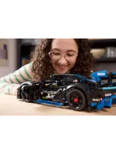 Конструктор Technic 42176 Гоночный Porsche GT4 e-Performance