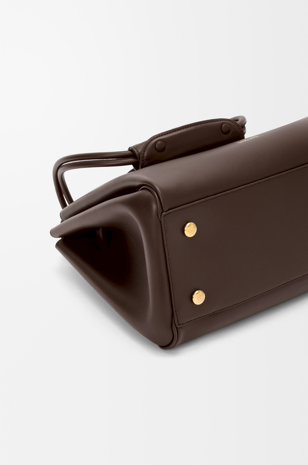 Loewe Сумка Madrid среднего размера из мягкой телячьей кожи, темно-каштановый
