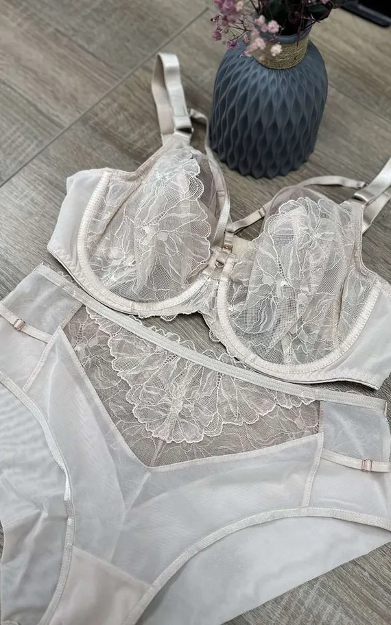 CAROLINE BEIGE Soft Бюст
