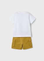 футболка с шортами