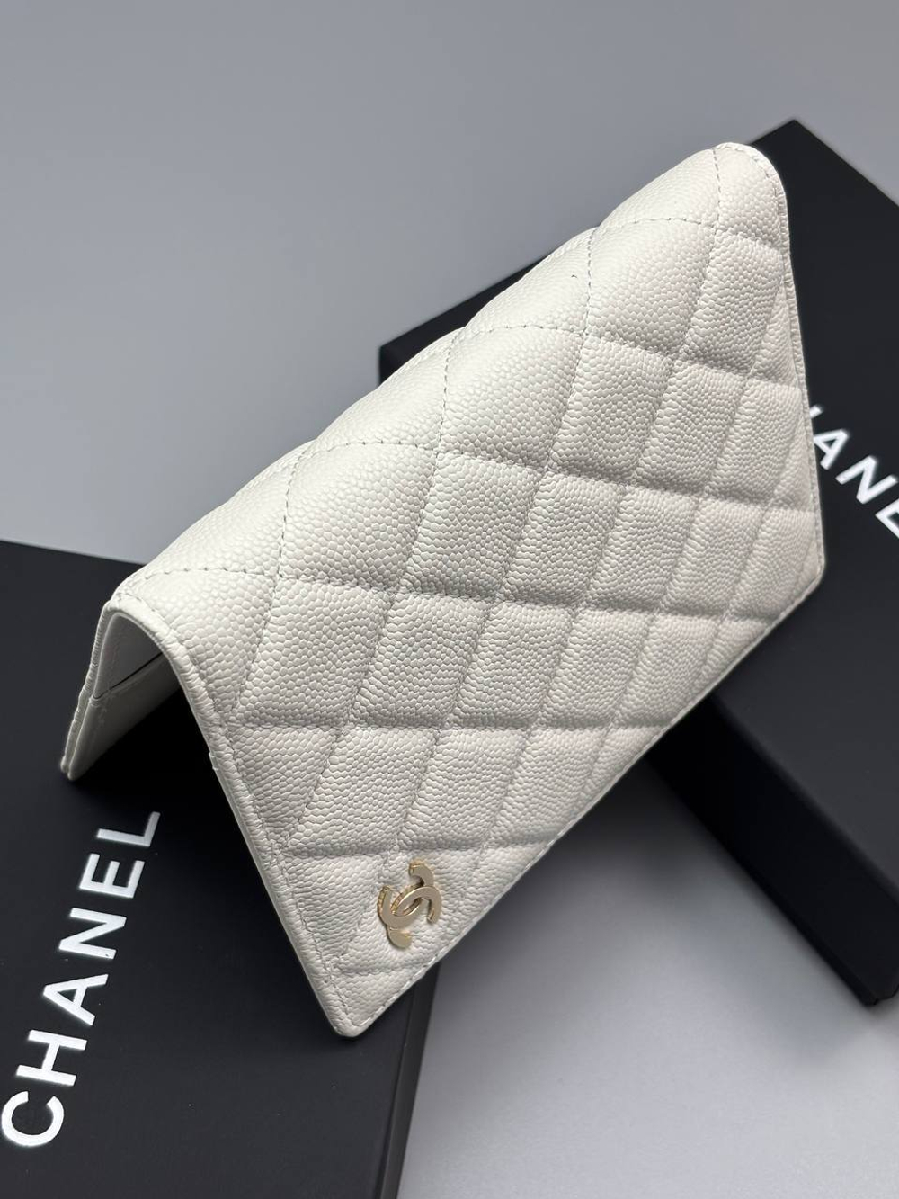 Обложка на паспорт CHANEL