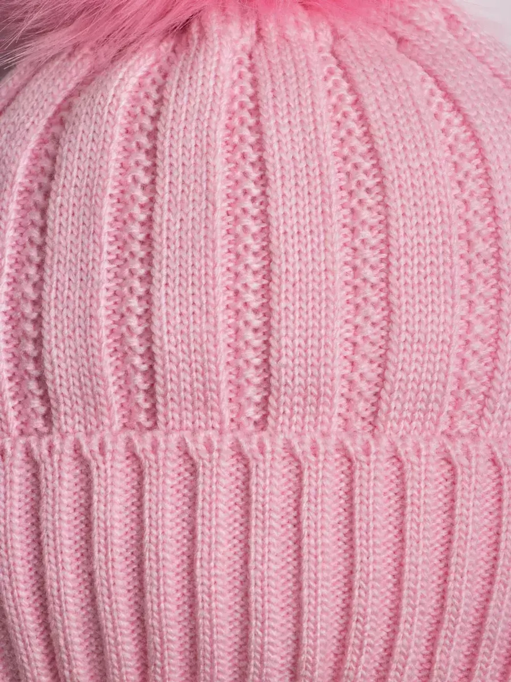 Шапка зимняя вязаная с помпоном для девочки