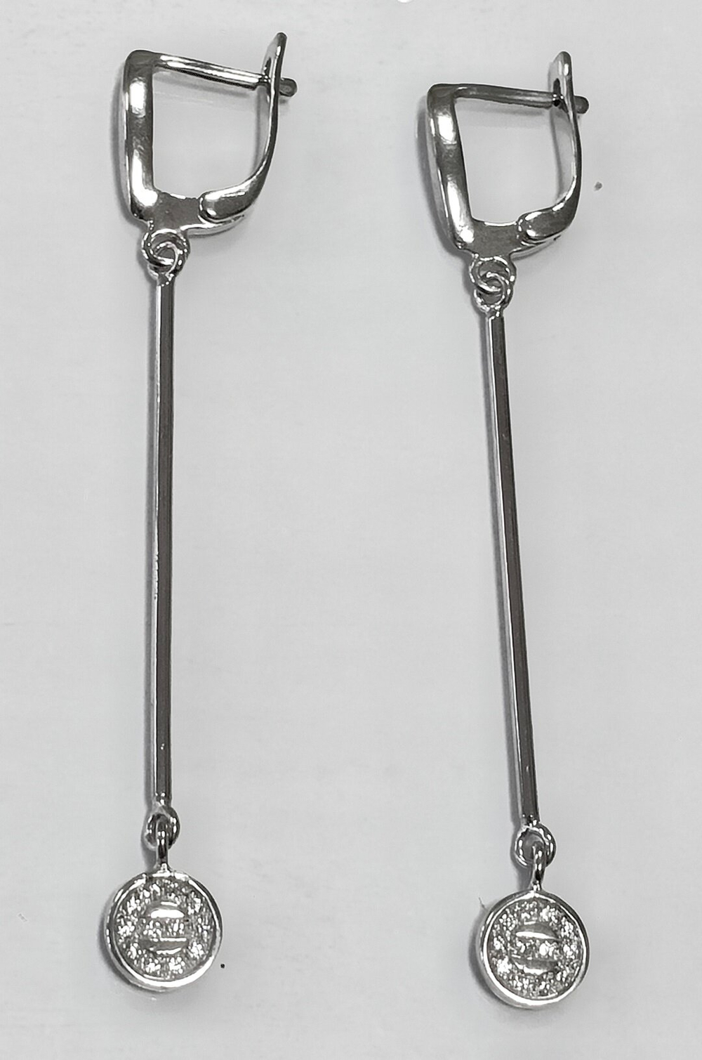 Ювелирные серьги из серебра