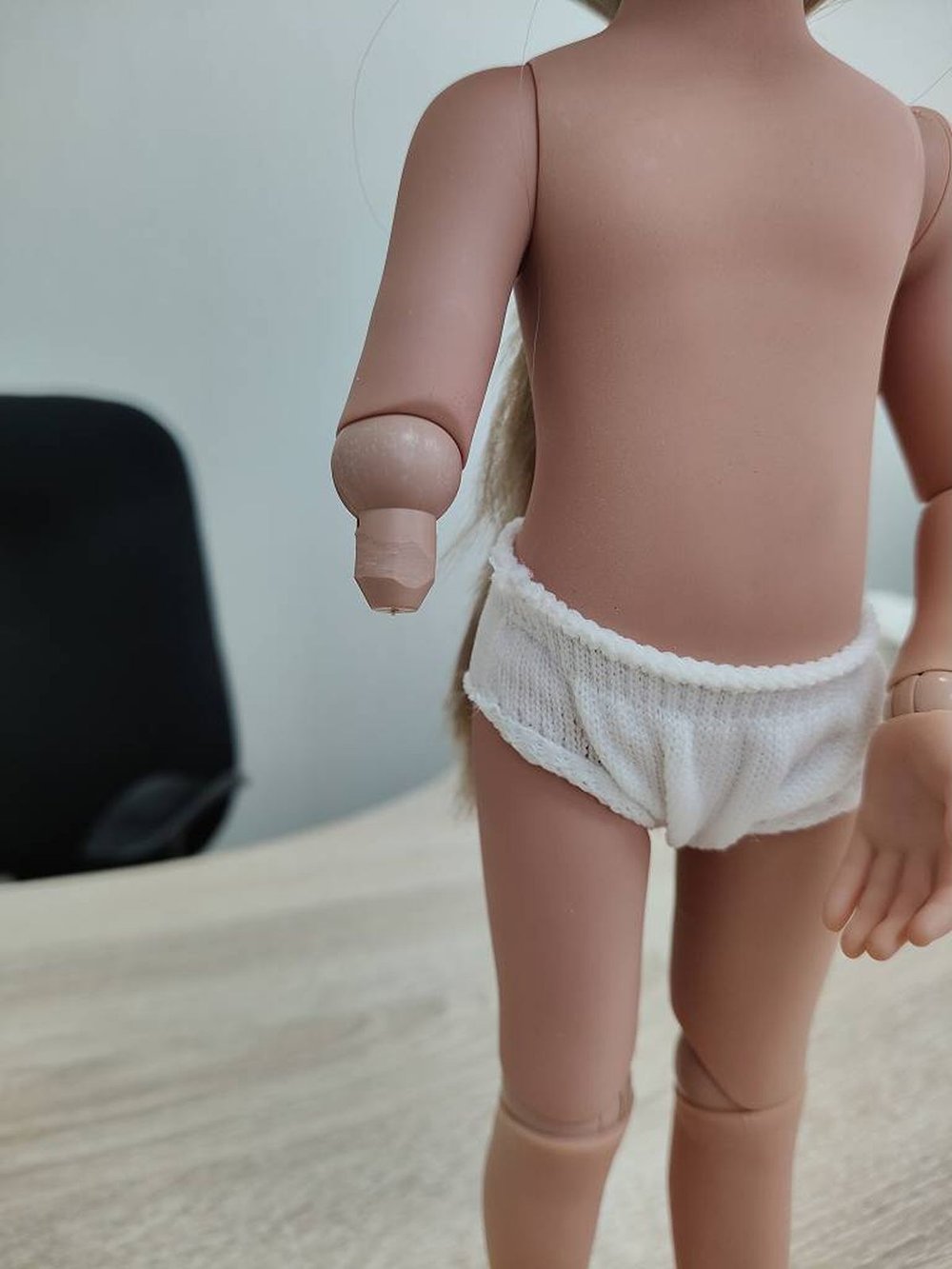 Уценка7 Кукла BERJUAN виниловая шарнирная 35см Ева (4820)