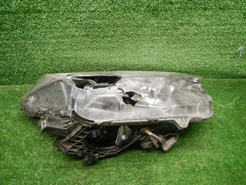 Битая Фара правая Toyota RAV4 4 CA40 (2015-2019) LED