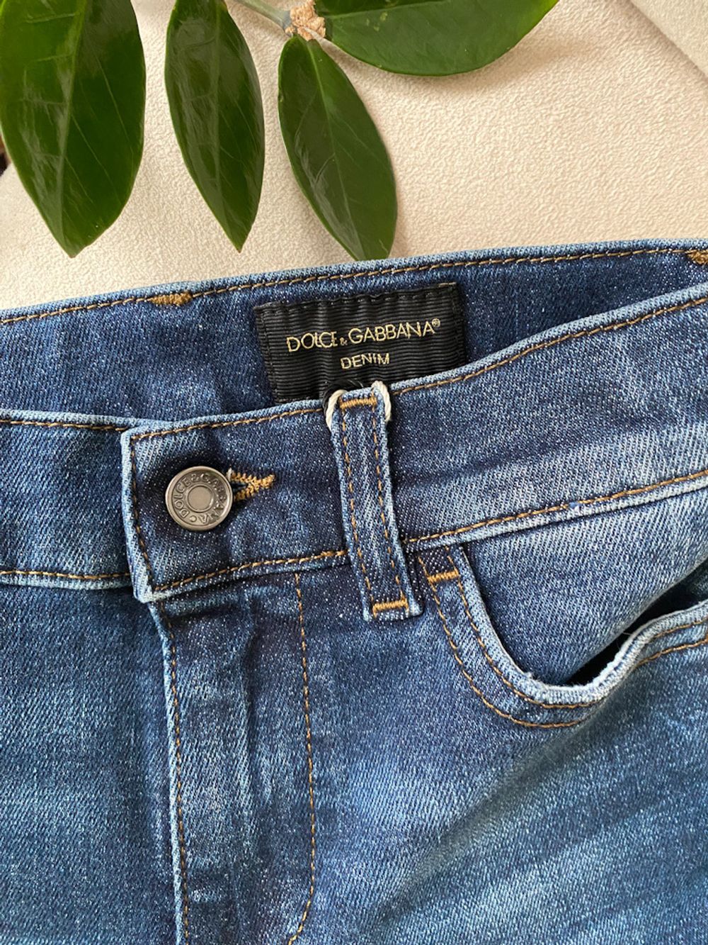 Новые джинсы  Dolce&Gabbana, 98