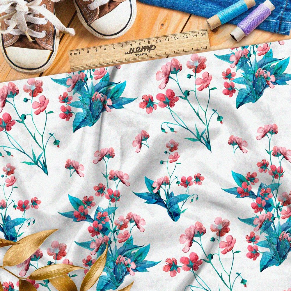 Ткань атлас мелкие красные цветы на белом фоне