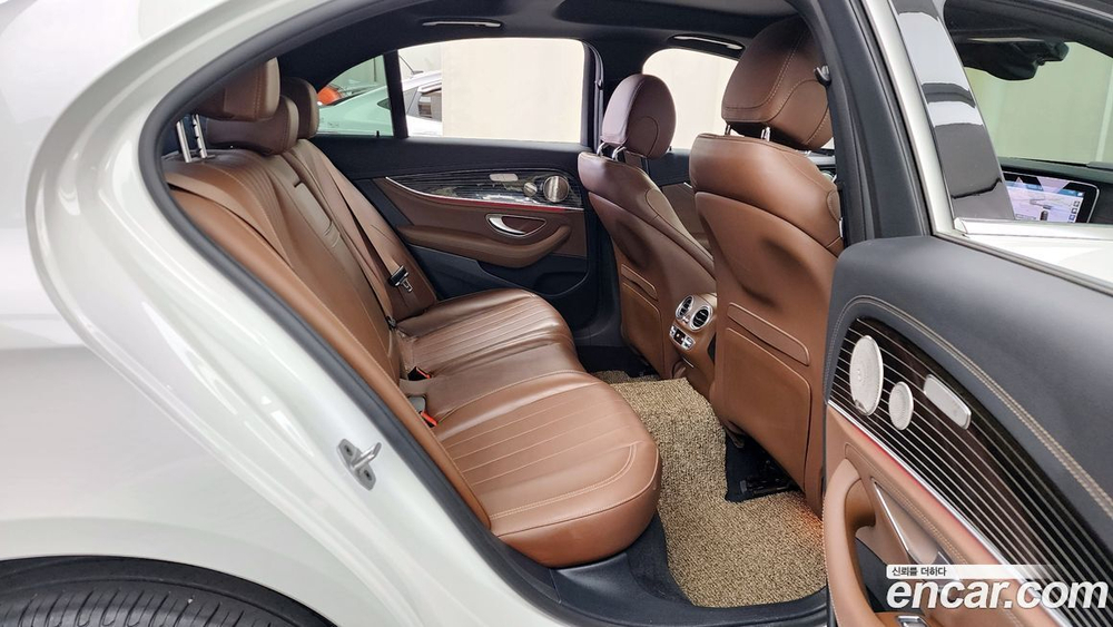 Mercedes-Benz E-Class W213 E450 4MATIC Exclusive (07.2021)