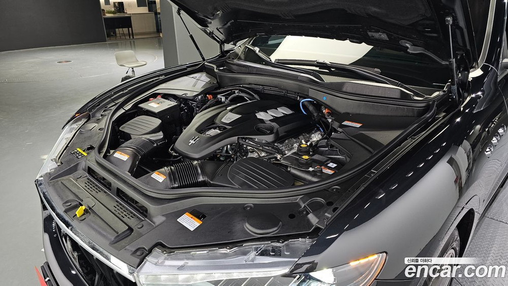 Maserati Levante 3.0 AWD 모데나 (08.2022)