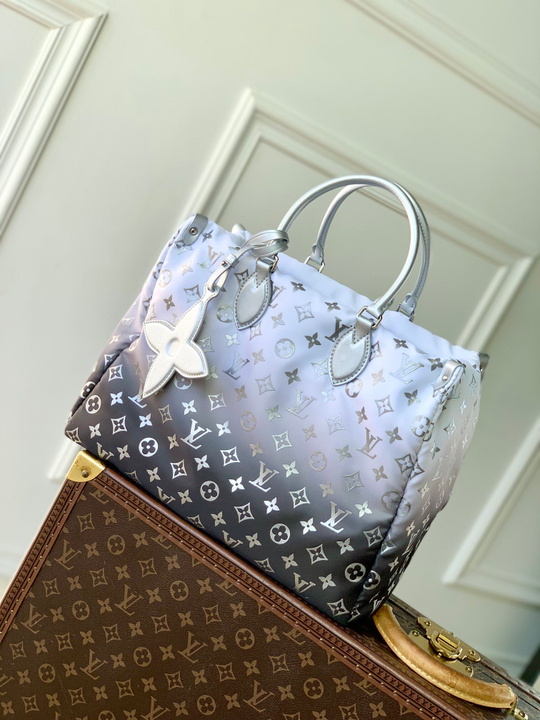 Louis Vuitton Onthego MM