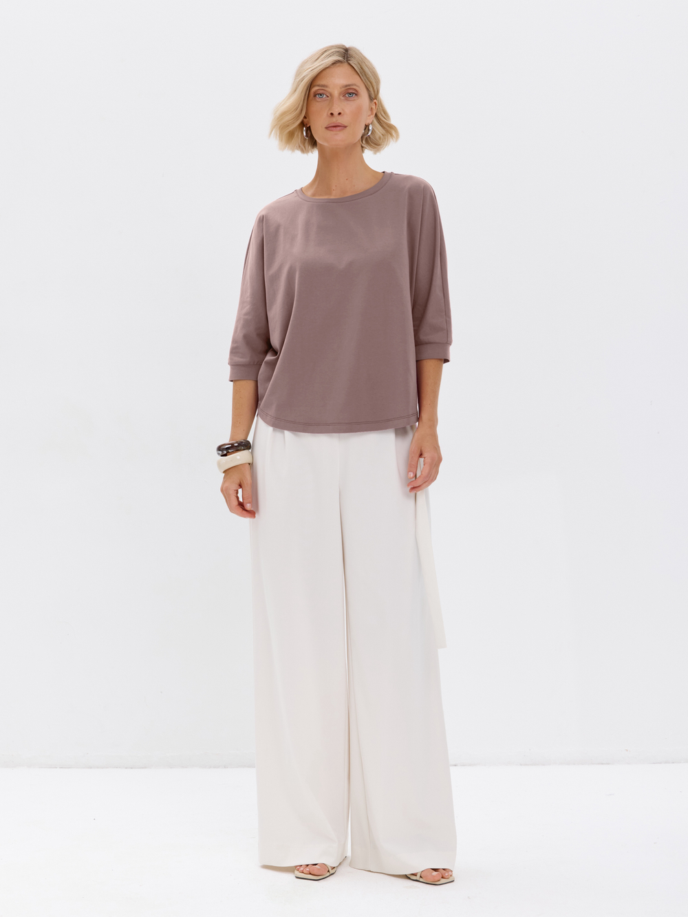 Свободная футболка летучая мышь с рукавом 3/4