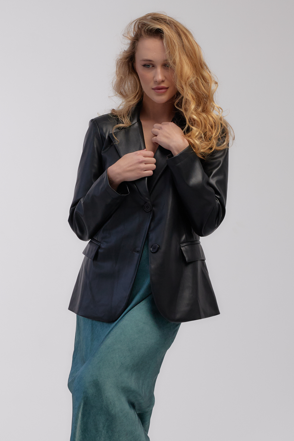 Пиджак Rinascimento экокожа