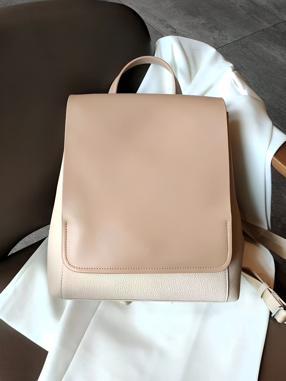 женский рюкзак из натуральной кожи