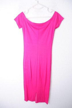 Платье Bershka малинового цвета 44 размер