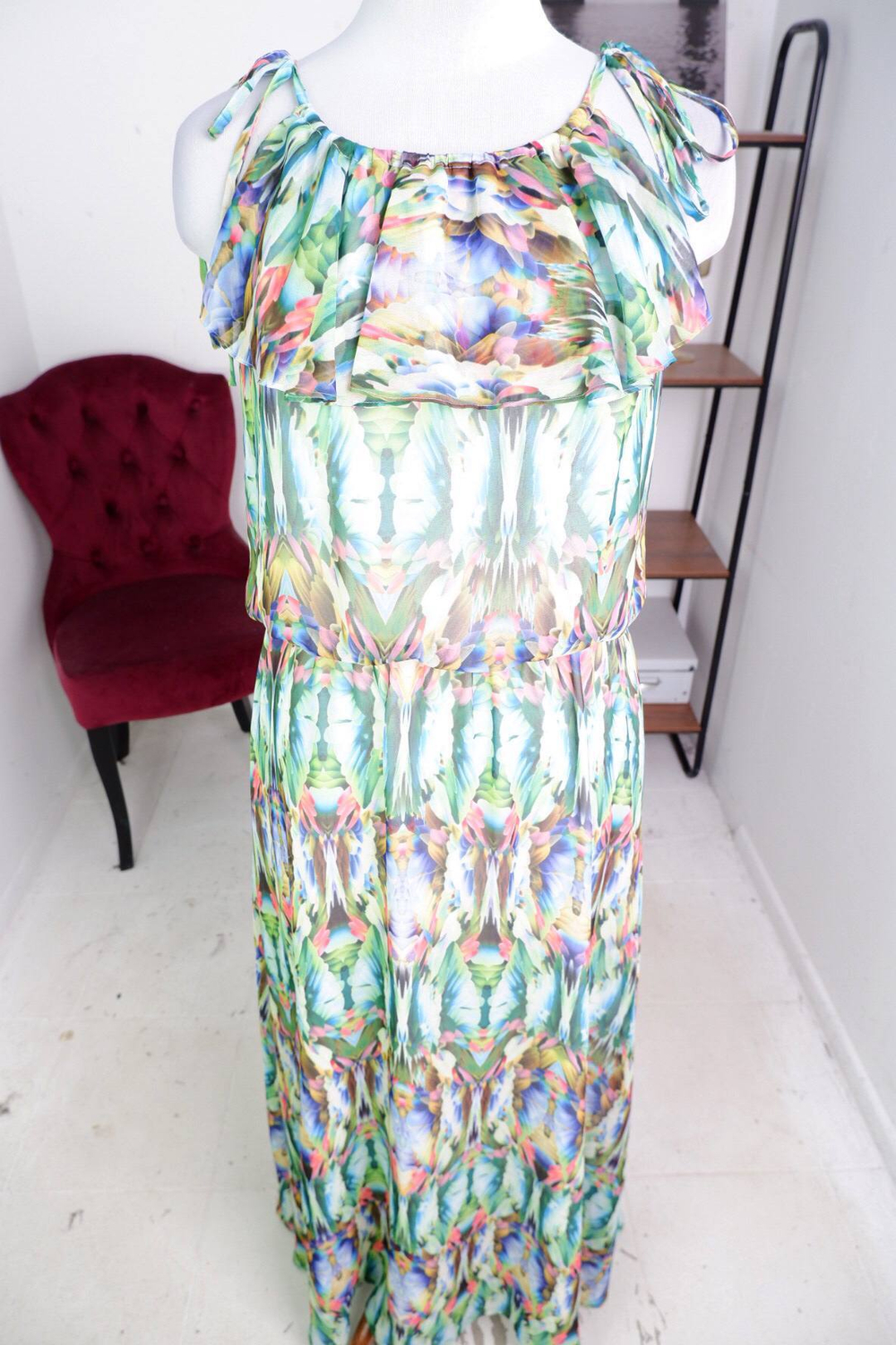 Платье длинное летнее, маркировка М, визуально на 46 размер