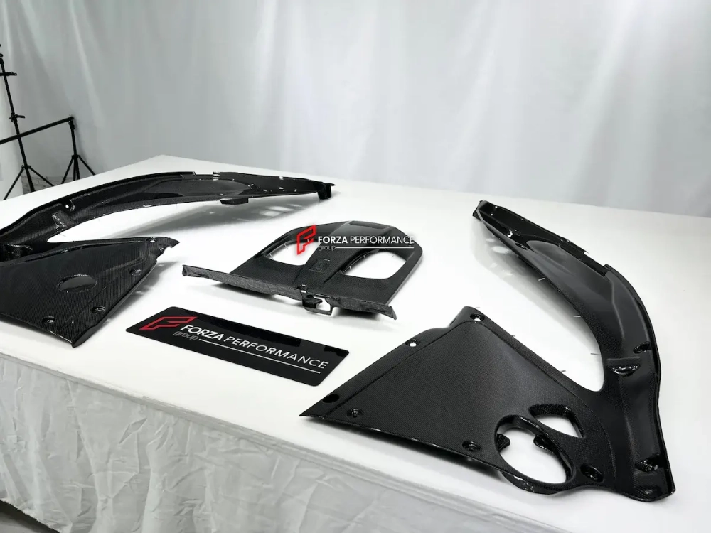 Карбоновая крышка двигателя для Ferrari 812 Superfast 2017+ Феррари