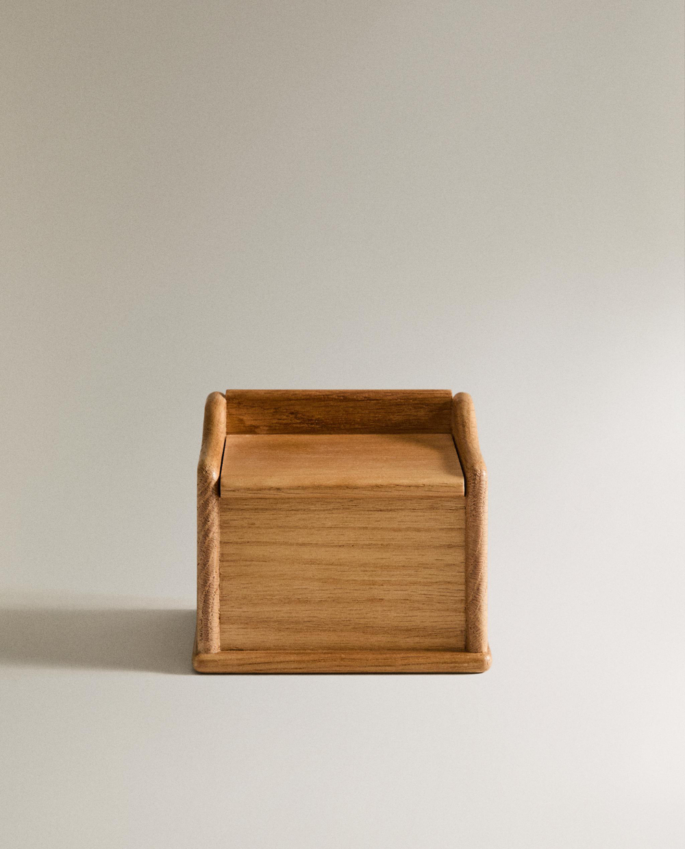 Zara Home солонка из дерева, цвет коричневый, 11 см