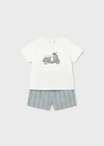 футболка с шортами