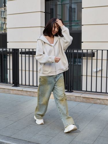 Худи на молнии в бежевом цвете