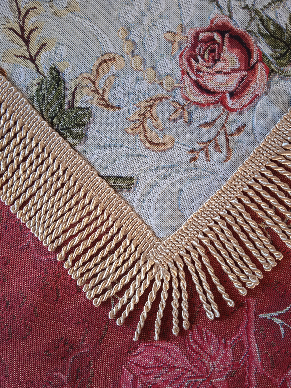 Гобеленовая скатерть Кармен 160х200 см