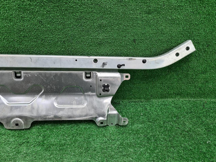 Усилитель передней панели BMW X3 G01 X4 G02 17-нв