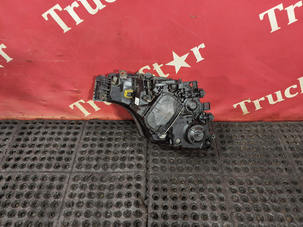 Фара левая 2019г.