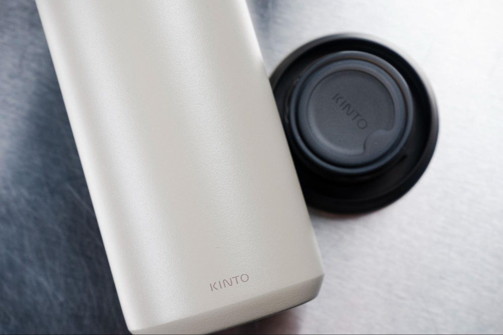 Термокружка Kinto бежевая