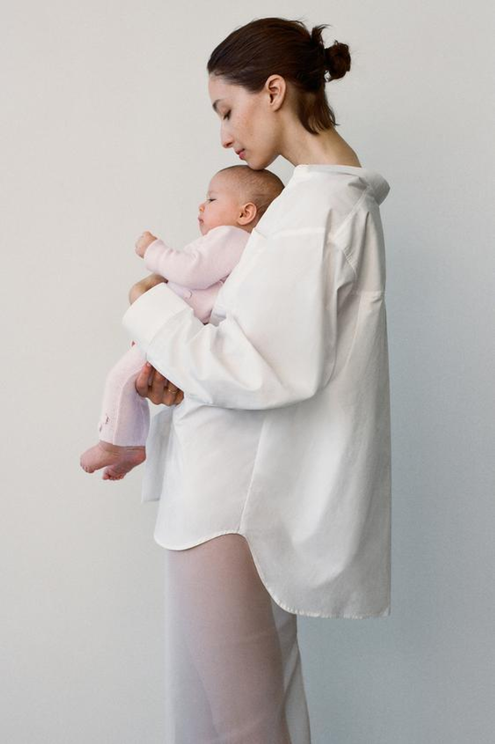 ZARA ТРИКОТАЖНЫЕ БРЮКИ С ЦВЕТОЧНЫМ ПРИНТОМ, ЦВЕТ РОЗОВОГО ДЕРЕВА