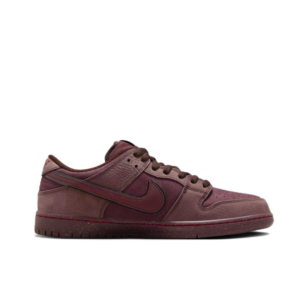 Кроссовки Nike Dunk Low Premium SB 'City of Love Collection ‑ Burgundy Crush' FN0619‑600