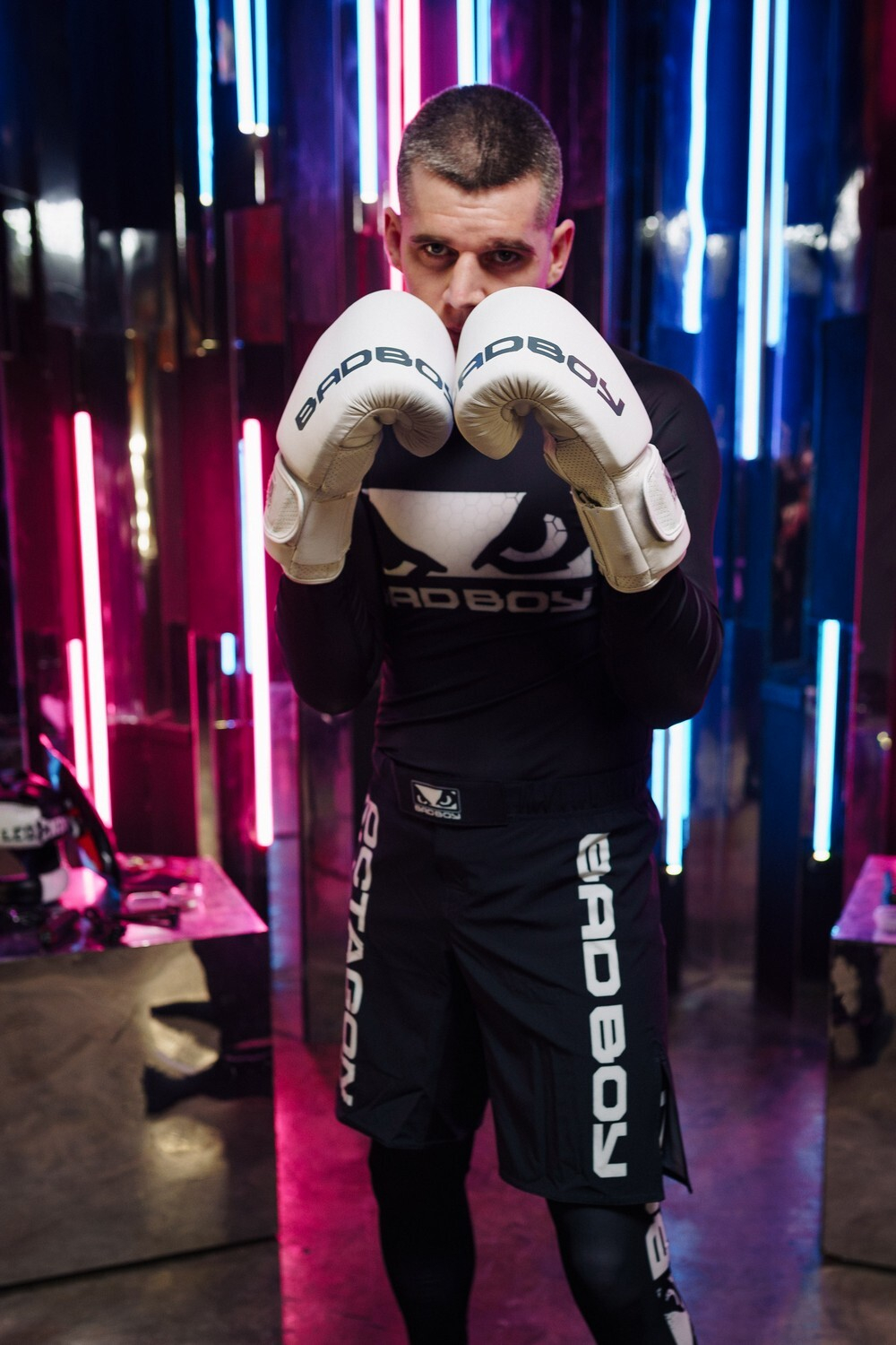 Шорты для MMA Bad Boy Pro Series 2.0 черный/белый