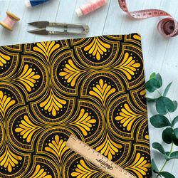 Ткань шелк Армани жёлтый греческий узор на чёрном фоне