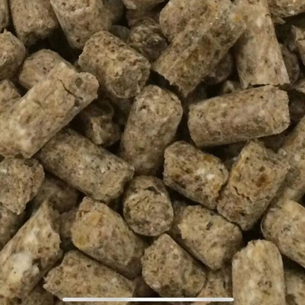 Гранулированный корм для Дойных коз