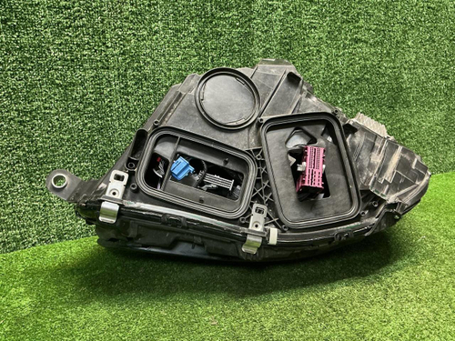 Фара правая Mercedes S W223 (20-нв) Digital Light