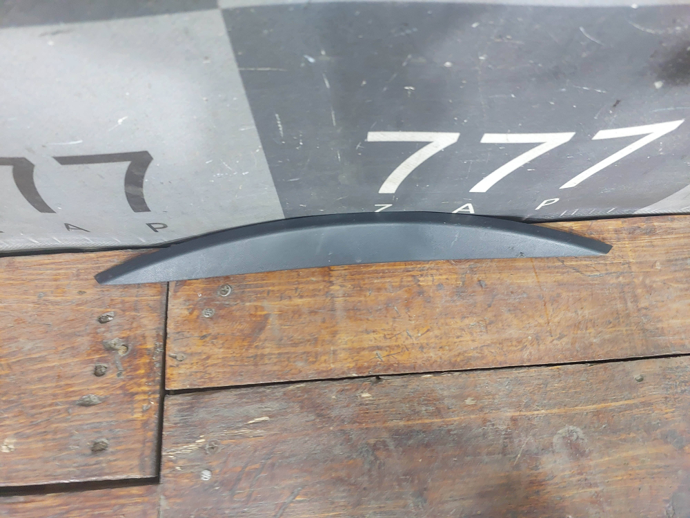 Накладка двери задней правой Kia Rio 4 X-Line 17-нв Б/У Оригинал 87732H0500