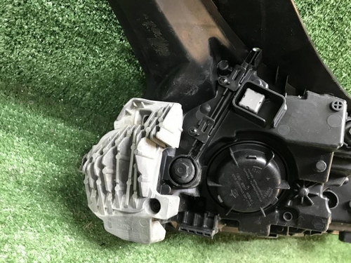 Фара левая Kia K5 (2019-2023) LED