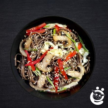 Соба с овощами и грибами