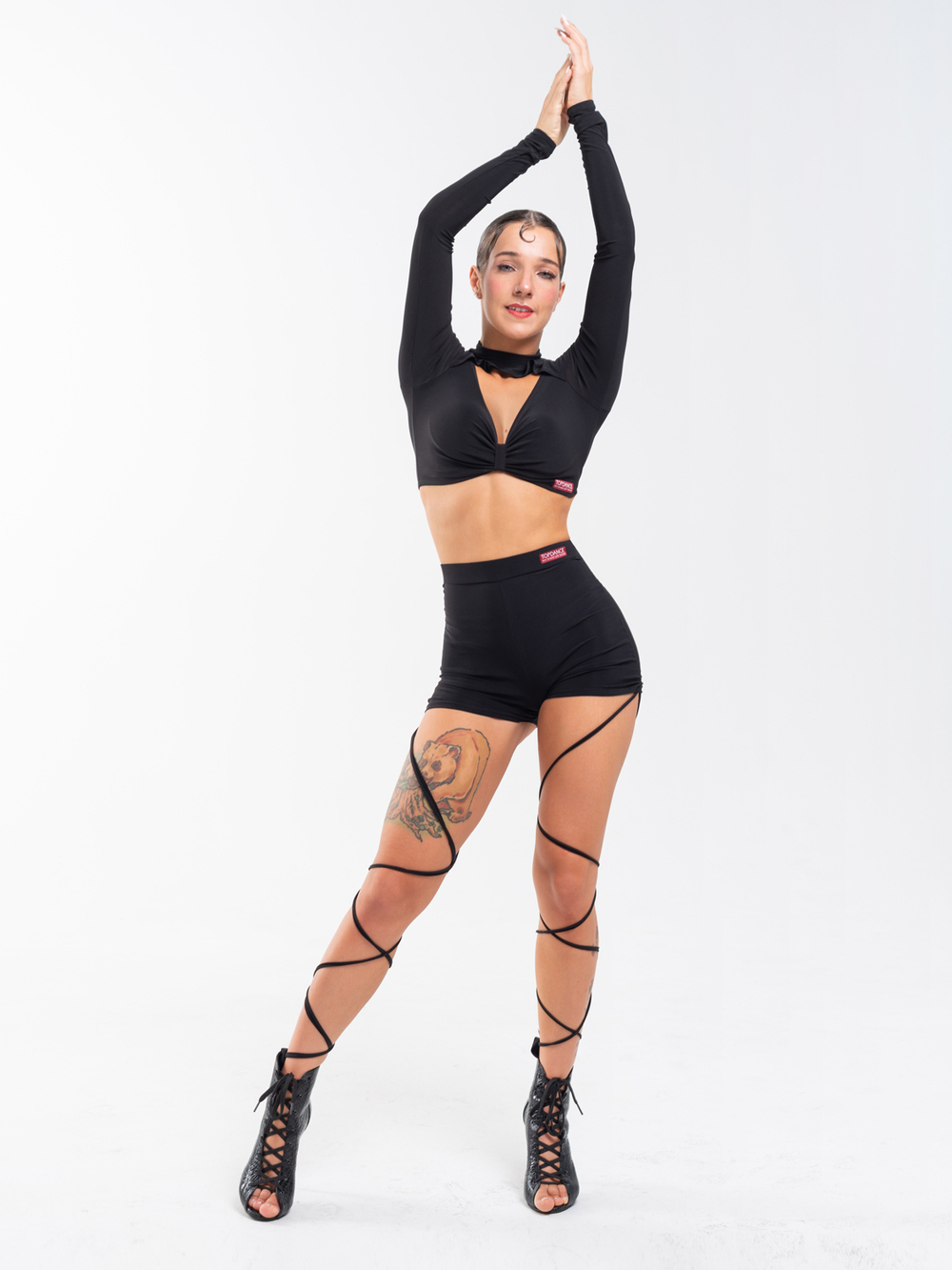 Шорты с завязками