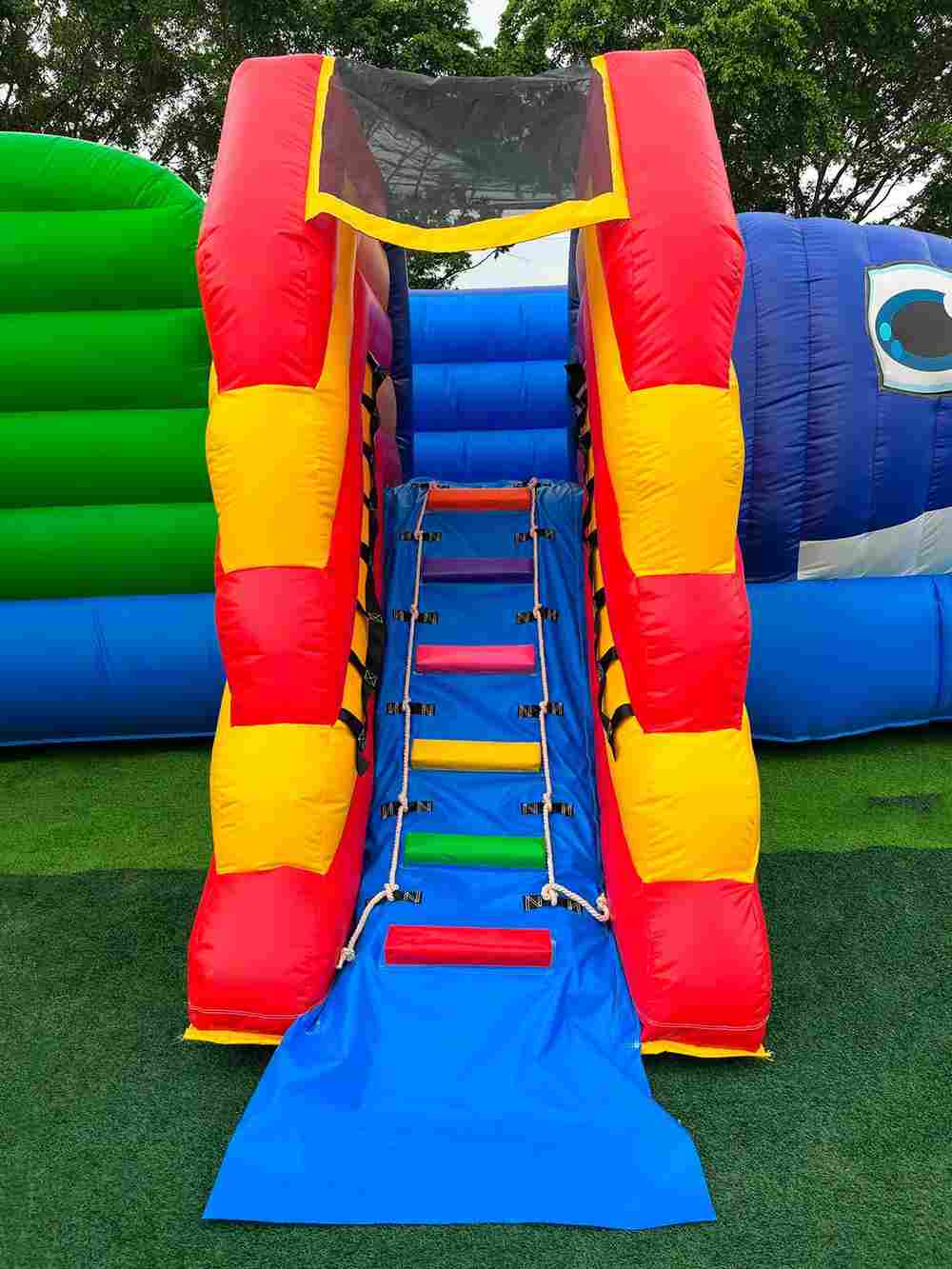 Надувной аквапарк «Аквасфера», без бассейна, 25*22*7,3 м