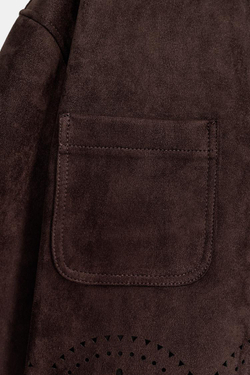 ZARA КУРТКА ИЗ ИСКУССТВЕННОЙ ЗАМШИ С ПЕРФОРИРОВАННЫМ НИЗОМ, КОРИЧНЕВЫЙ