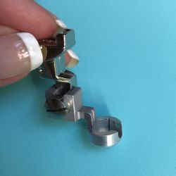 Лапка с высоким кольцом для стежки по линейкам размером M (арт. Z55-M)