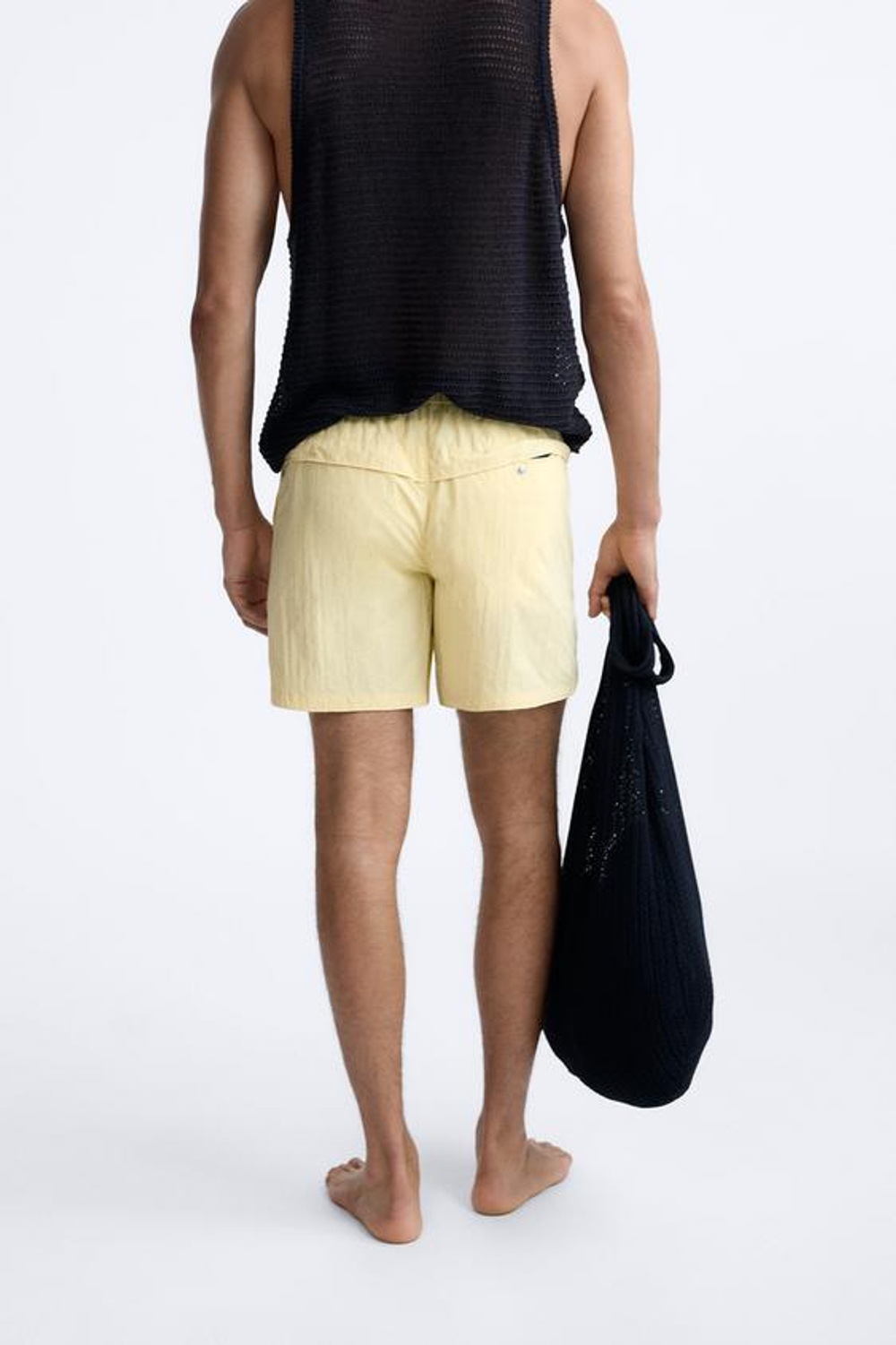 ZARA ПЛАВКИ КЛАССИЧЕСКОГО КРОЯ ИЗ РЕЛЬЕФНОЙ ТКАНИ, ПАСТЕЛЬНО-ЖЕЛТЫЙ