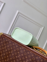 Louis Vuitton Neverfull Bandouliere Inside Out BB