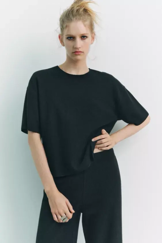 ZARA ФУТБОЛКА ИЗ МЯГКОЙ ТКАНИ В РУБЧИК, ЧЕРНЫЙ