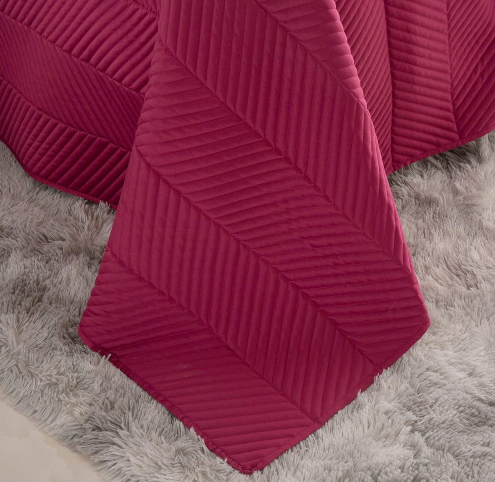 Покрывало 230x250 и 2 наволочки 50х70 Sofi De MarkO Адонис бордовое