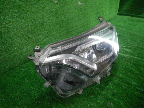 Фара левая Toyota Rav 4 CA40 (2015-2019) LED