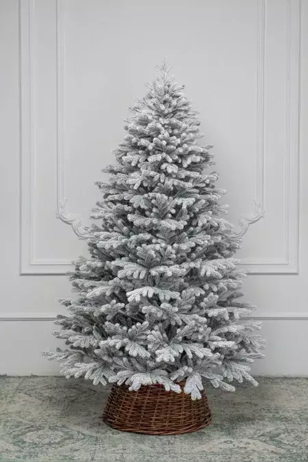 Заснеженная елка «Александрийская» (Литая хвоя) 240 см / 2,4 м